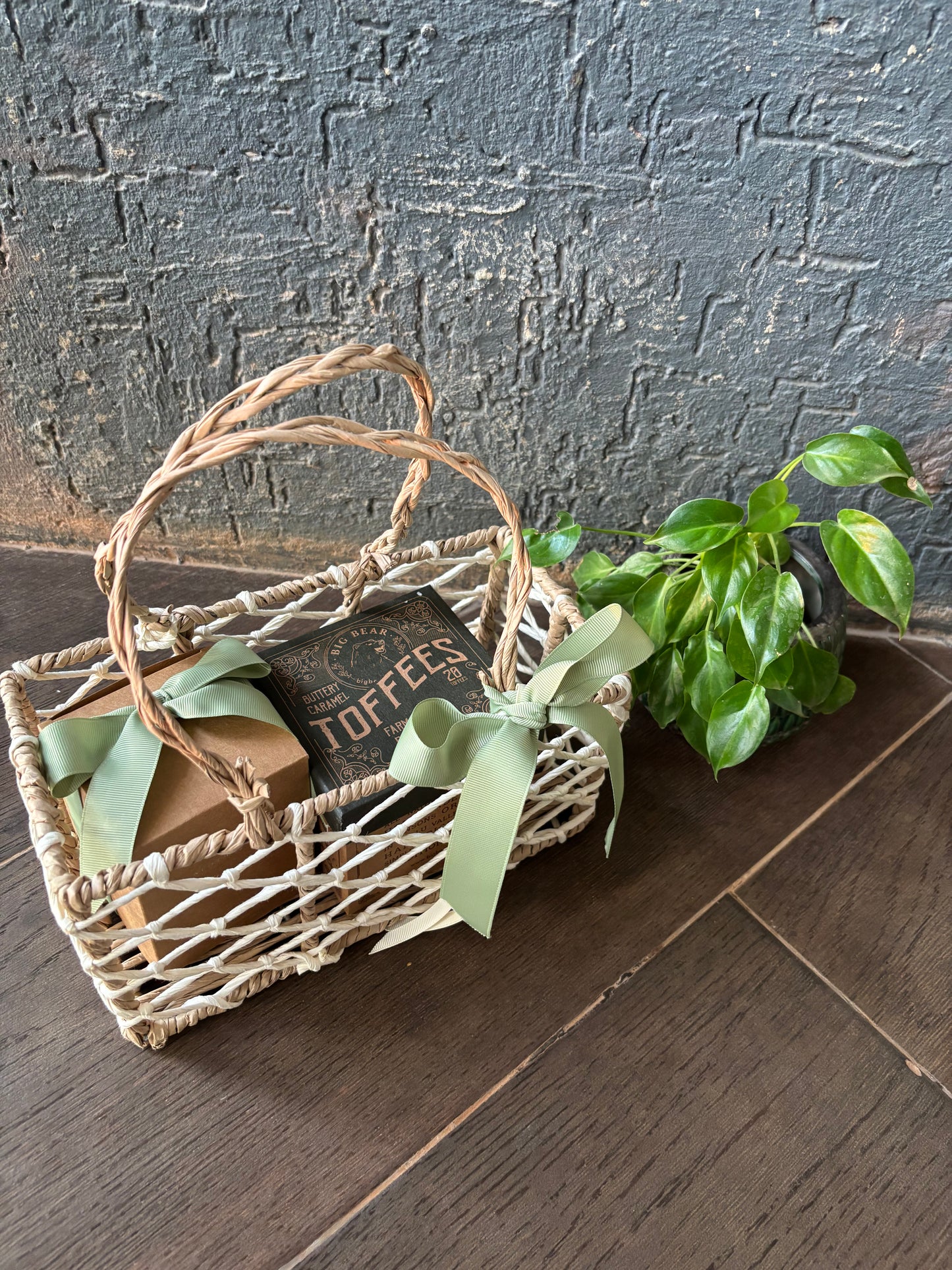 PALM BASKET