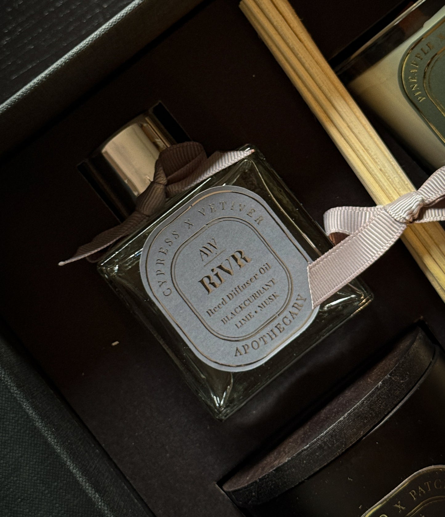 ICONIC LUXE BOX