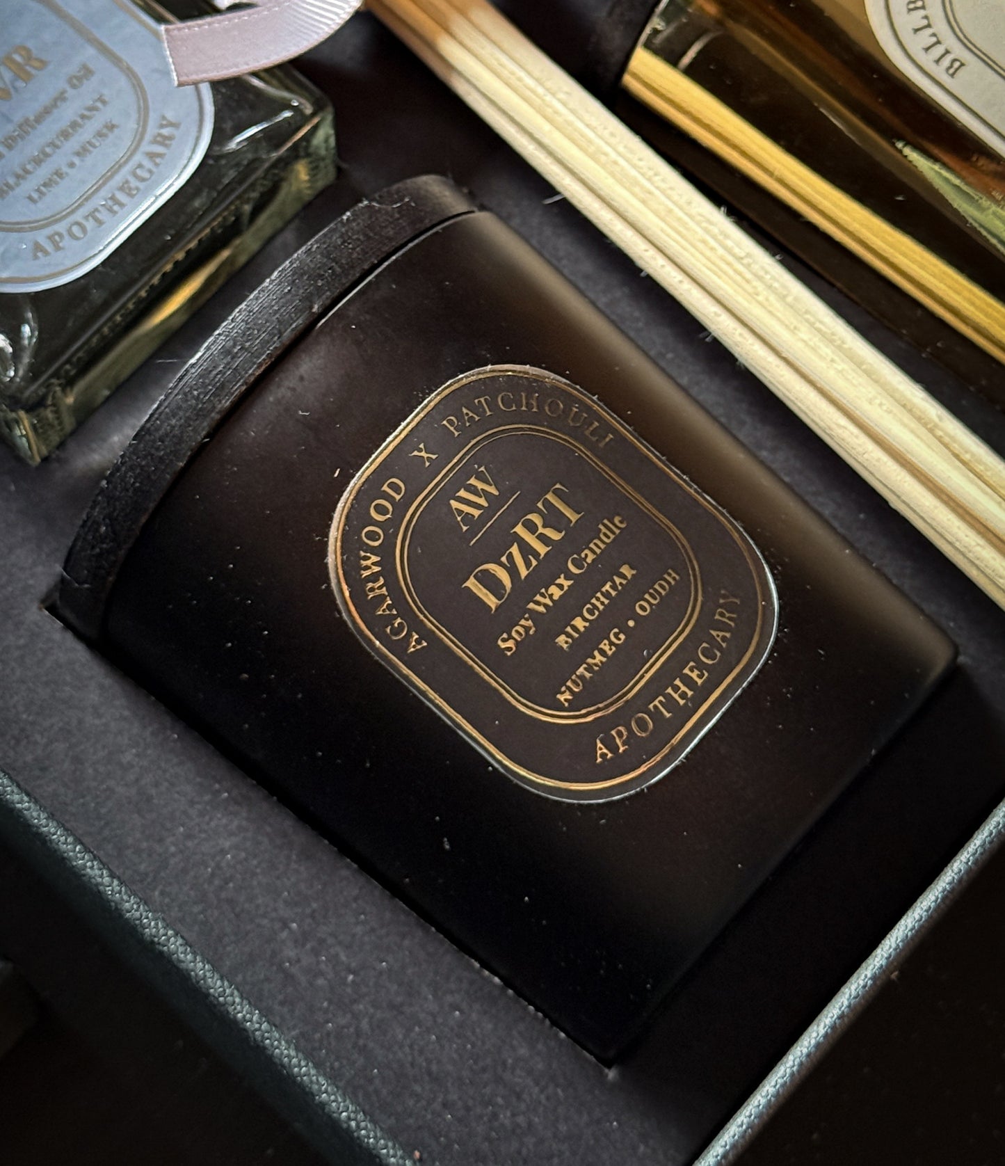ICONIC LUXE BOX